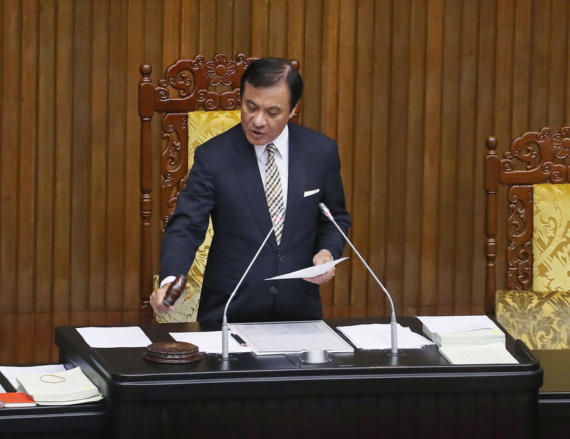 数字の台湾（2018-12-24）「4万台湾元」 月給4万台湾元未満は人材募集で金額明示を義務付け