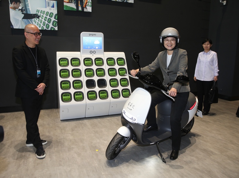台湾経済最前線（2019-12-12）電気オートバイ専門の「Gogoro」、台湾のオートバイ市場でシェア第3位に