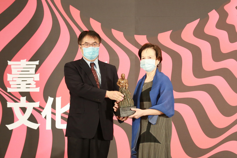 台湾ソフトパワー - 2021-11-09_「第10回 台南文化獎」受賞、舞踏家・廖末喜さん