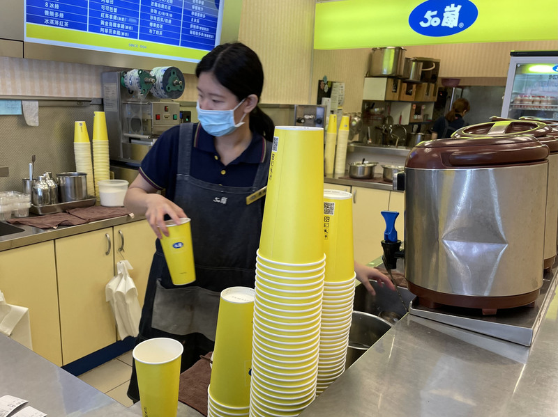 きょうのキーワード（木曜日） - 2023-05-25_手搖飲店