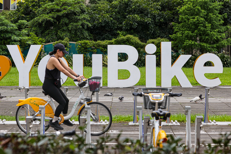 タイムトリップ（時空の旅） - 2024-09-14_台湾の自転車「GIANT」とYouBike