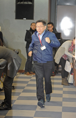 ようこそT-roomへ（2015/03/25）就任100日の柯文哲・市長、市民の採点は？
