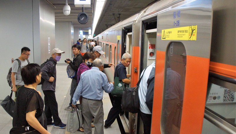 台湾経済最前線（2018/10/25）台湾鉄路、高雄市での地下化が完成