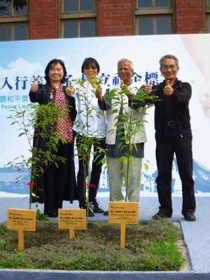 ノーベル平和賞のユヌス氏来台、「善行は様々」