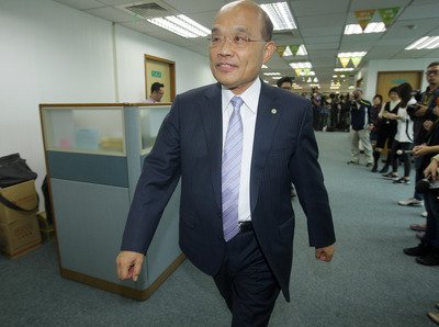 民進党主席選、蘇・主席と謝長廷氏が出馬断念