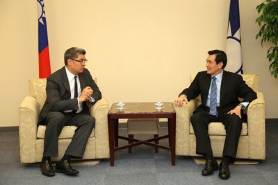 台北市長選与党候補の連勝文氏、5月末に訪日