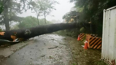 台風10号、台湾抜けて中国大陸に上陸
