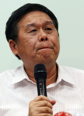 潘世偉・労働部長が女性問題？で辞任