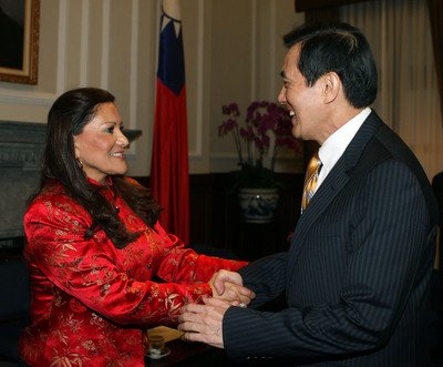 総統、中米国交国との関係強化を希望