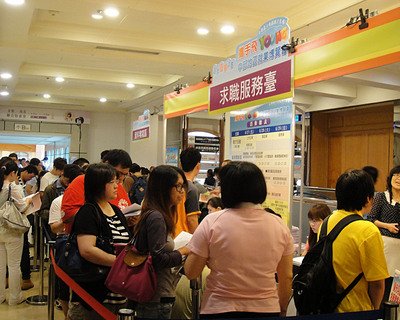 陸委会、中国大陸での台湾学生を支援重点に