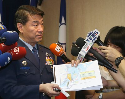 中共の偵察機が防空識別圏に、空軍が追い払う
