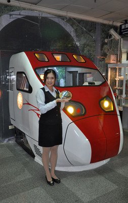 羅東駅にプユマ号型駅弁スタンド誕生