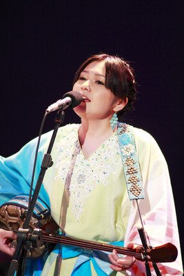 日本の夏川りみさん、台北でコンサート