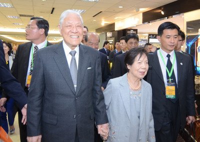 李登輝・元総統が訪日終えて無事帰国