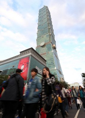 財政部長、「外資の台北101経営」に不快感