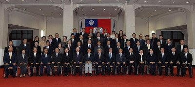 新内閣発足、毛治国氏「世代を超えた協力を」