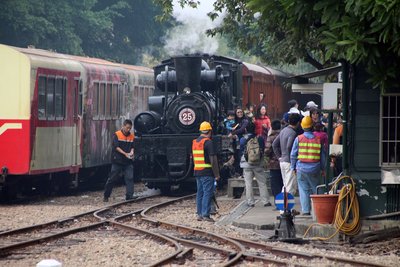 開業102周年の阿里山鉄道でSL運行