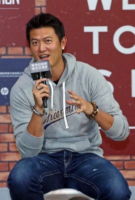 王建民・選手が「レリゴー」披露