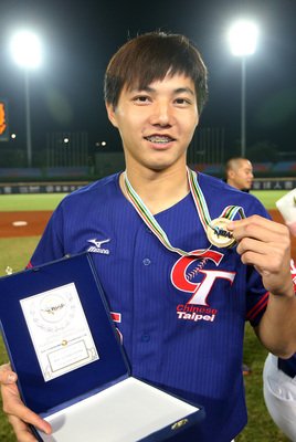 西武・郭俊麟投手が入寮、合同自主トレ開始