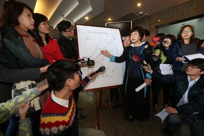 交通部「対岸新航路は飛行安全脅かす」