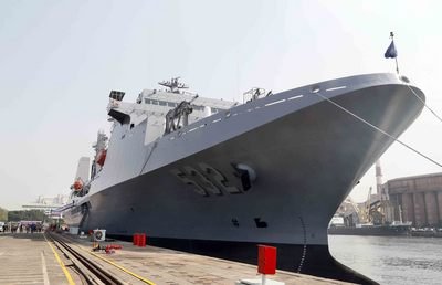 新補給艦「磐石」、国軍に引き渡し