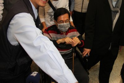 陳水扁氏、刑務所外治療期間3か月延長
