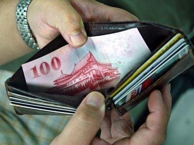 2014年の平均経常性賃金、過去最高
