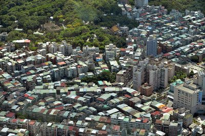 内政部、中国大陸住民の不動産取得制限へ