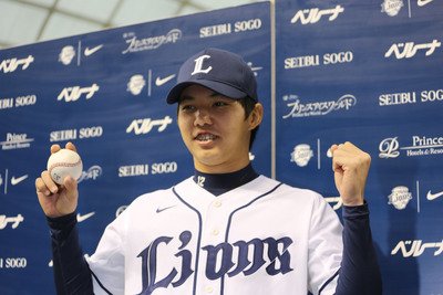 郭俊麟が初先発初勝利、渡辺氏も喜ぶ
