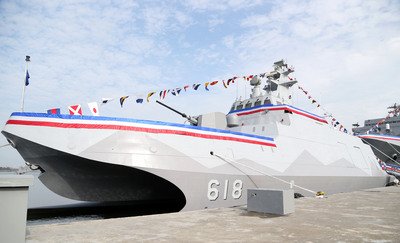 台湾建造の軍艦二隻、海軍に配備
