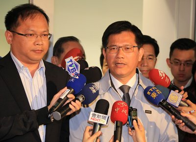 台中MRT事故、市長は「責任を整理」