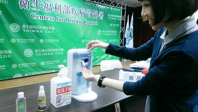 水不足深刻、教育部が学校での手洗いPR