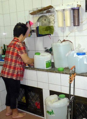 行政院長、干ばつ対策と台風対策を指示