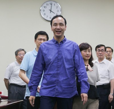 朱立倫「総統選不出馬は党内団結のため」