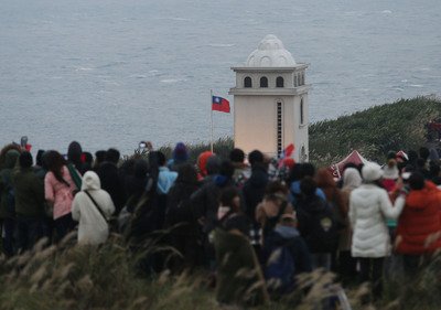 点灯80周年　三貂角灯台で演奏会