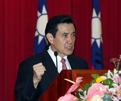 総統、国軍の内部問題表面化を求める