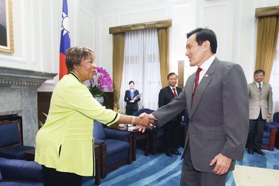 馬・総統：戦争の真相忘れるべからず