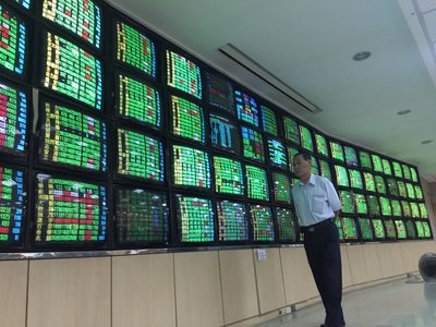 台北株式市場、中国大陸の影響で急落