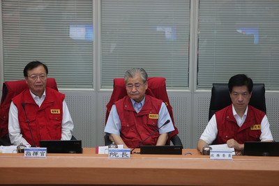 行政院長、台風9号への万全な備えを指示