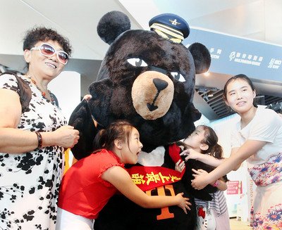 オーベアが台北101で台湾観光PR