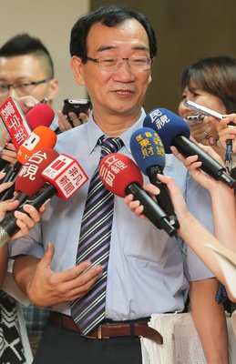 中経院、成長率予測値を下方修正