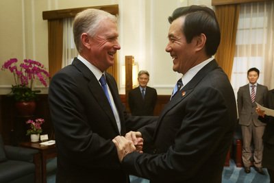 クエール氏、両岸関係と台米関係を評価