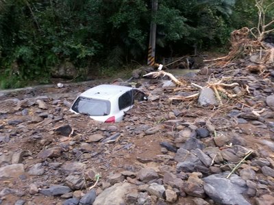 馬・総統、迅速な復旧を指示(台風13号)