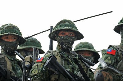 女性兵士が国軍全体の1割近くに