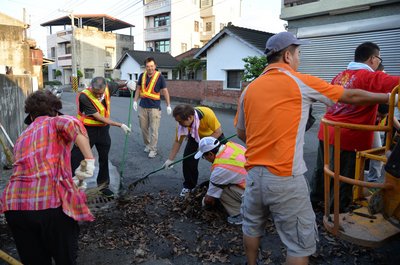 行政院：デング熱防止に清掃徹底を