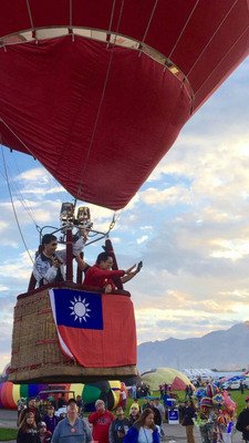 台湾の熱気球　米で「空の外交」