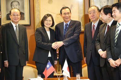 民進党主席、7年ぶりに国慶節出席