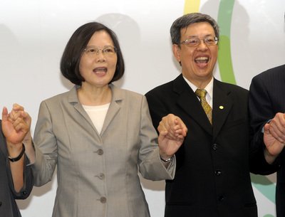 民進党の副総統候補は陳建仁氏
