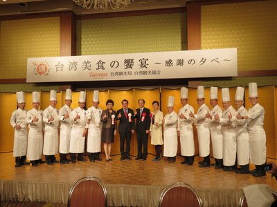 日本で台日往来五百万突破の記念式典