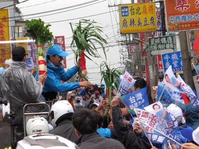 朱氏「蔡氏は両岸議題を明確にすべき」
